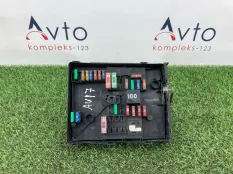 Блок предохранителей Volkswagen Caddy