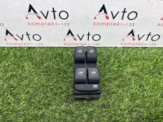 Блок управления стеклоподъемниками Audi A3