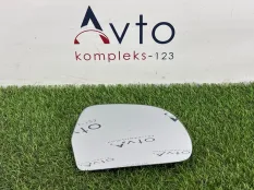 Зеркальный элемент Audi Q3