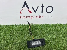 фонарь подсветки номера Audi A4