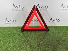 Знак аварийной остановки Audi A3