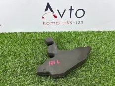 Уплотнитель крыла Audi Q3