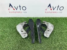 Петля капота Audi A1