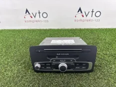 Магнитофон Audi A1