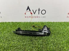 Повторитель поворота в зеркало Audi A6