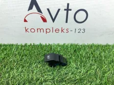 Кнопка стеклоподъемника Volkswagen Tiguan