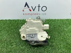 Замок двери Audi Q5