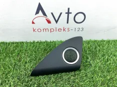 Накладка крепления зеркала Audi Q5