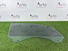 Стекло двери Audi Q5