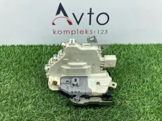 Замок двери Audi A4