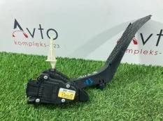 Педаль газа Volkswagen Touareg