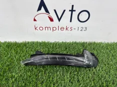 Повторитель поворота в зеркало Audi A6