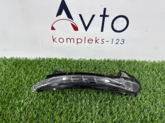 Повторитель поворота в зеркало Audi A6