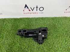 Кронштейн ручки двери Audi A6