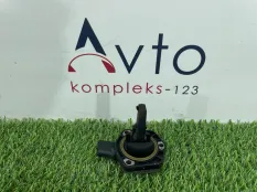 Датчик уровня масла Volkswagen Touareg