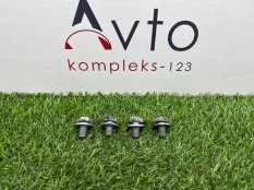 Болт маховика BMW X3