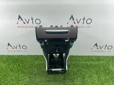Подлокотник Audi A8