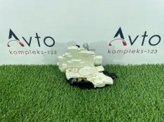 Замок двери Audi A8
