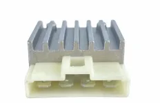 Реле-регулятор (стабилизатор) скутер