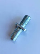 Шпилька задней звезды Cobra Crossfire М10х37х1.5мм