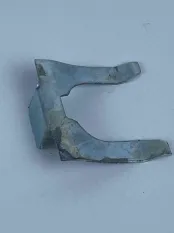 Скрепка замка бардачка