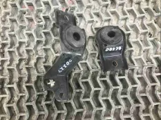 Кронштейн радиатора Honda Accord