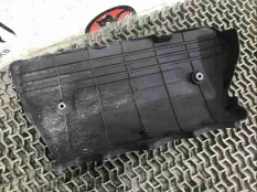 Декоративная крышка двигателя Honda Accord