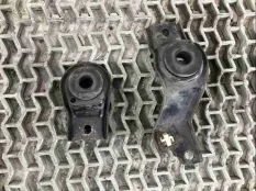 Кронштейн радиатора Honda Accord