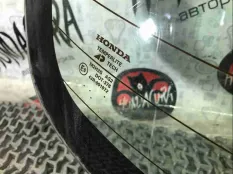 Стекло заднее Honda Accord