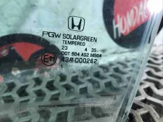 Стекло двери передней левой Honda Accord