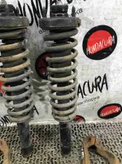 Амортизатор передний правый Honda Accord