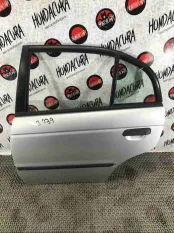 Дверь задняя левая Honda Accord