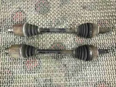 Полуось передняя правая (приводной вал, ШРУС) Honda CR-V