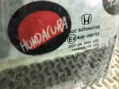 Стекло двери задней левой Honda CR-V