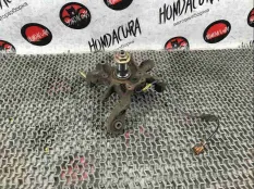 Кулак задний правый Honda Accord