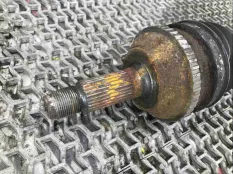 Полуось передняя правая (приводной вал, ШРУС) Honda Accord