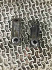 Кронштейн радиатора Honda Stream