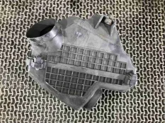 Корпус воздушного фильтра Honda Legend