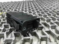 Кнопка корректора фар Honda HR-V