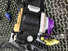 Ремень безопасности передний левый Honda Legend