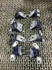 Петля двери Honda Legend