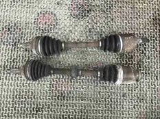 Полуось передняя левая (приводной вал, ШРУС) Honda HR-V