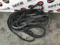 Уплотнитель двери передней правой Honda CR-V