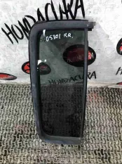 Форточка задняя правая Honda Pilot