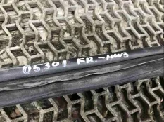 Уплотнитель двери передней правой Honda Pilot