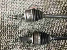 Полуось передняя правая (приводной вал, ШРУС) Honda Crosstour