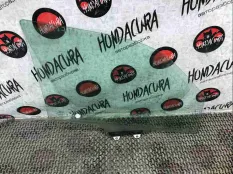 Стекло двери передней левой Honda Pilot