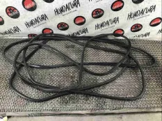 Уплотнитель двери передней правой Honda Accord