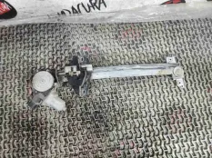 Стеклоподъемник задний правый Honda Civic