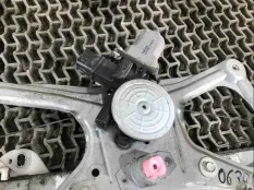 Стеклоподъемник Honda Civic